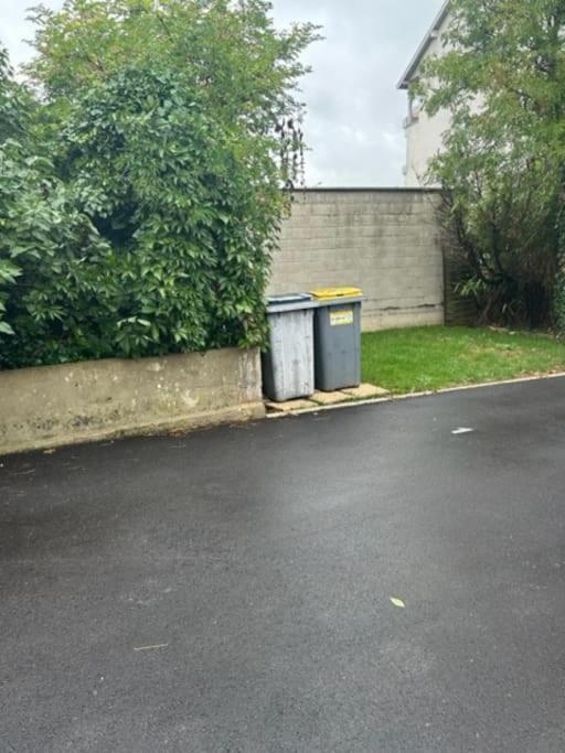 Ferienwohnung L'Aindus De Brou- Parking Prive- Rdc Bourg-en-Bresse Exterior foto